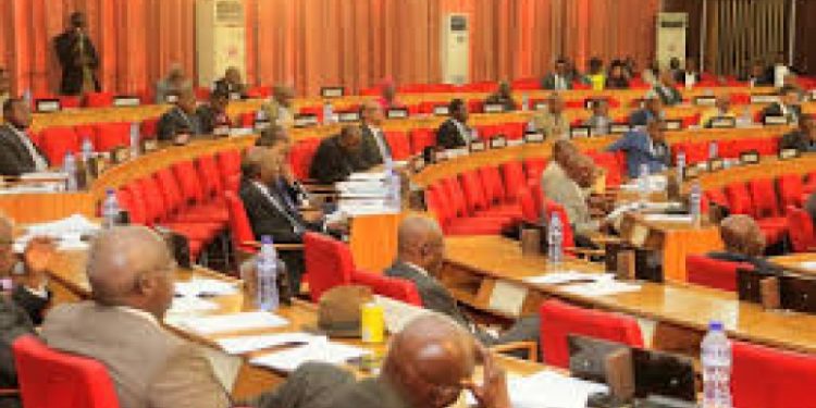 Élections Sénatoriales en RDC : L’opposition n’a obtenu que 10  sièges, Tshisekedi davantage encerclé