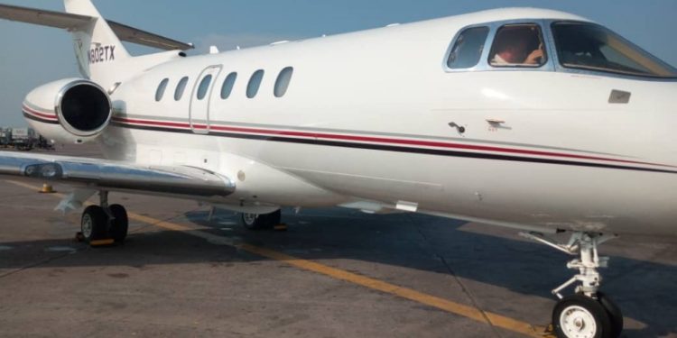 RDC : Mwant Jet a accueilli son premier jet Hawker 850XP à Kinshasa.