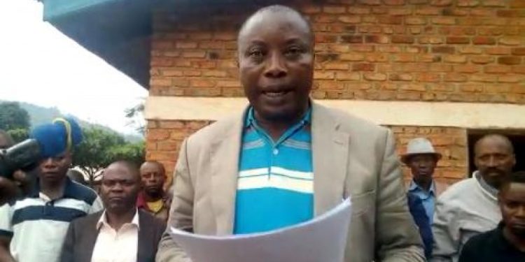 Sud-Kivu : les communautés du territoire de Kalehe exigent le désarmement et le rapatriement de 6000 FDLR et CNRD au Rwanda. Sud-Kivu : les communautés du territoire de Kalehe exigent le désarmement et le rapatriement de 6000 FDLR et CNRD au Rwanda.