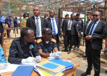 Bukavu : cas suspect d’Ebola, les  passagers chargent la Direction Générale de Migration.