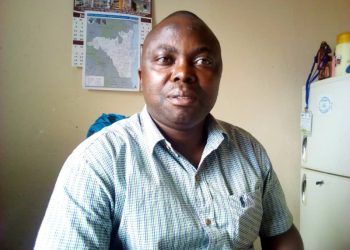 Lutte contre les incendies à Bukavu : le coordinateur de lONG Afedem propose l’approche d’analyse de capacité de vulnérabilité.