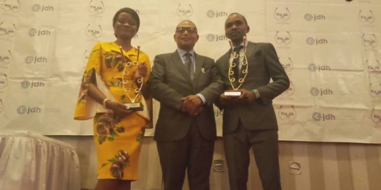 Média : Ronely Ntibonera lauréat de la 7e édition du prix journaliste pour les droits humains RDC  2019.