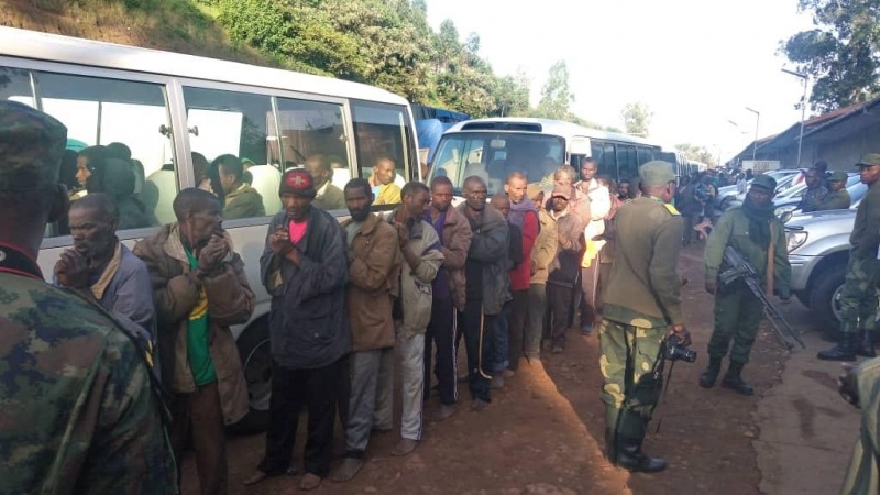 Est de la RDC : près de 300 rebelles hutus rwandais rapatriés au Rwanda Est de la RDC : près de 300 rebelles hutus rwandais rapatriés au Rwanda