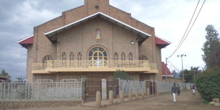 Bukavu-Dossier Solichret-vice-gouverneur : certains fidèles de la paroisse de Nguba demandent au curé de retirer à M. Faustin Batumike et Alfred Cubaka la qualité d’agir à leurs noms.
