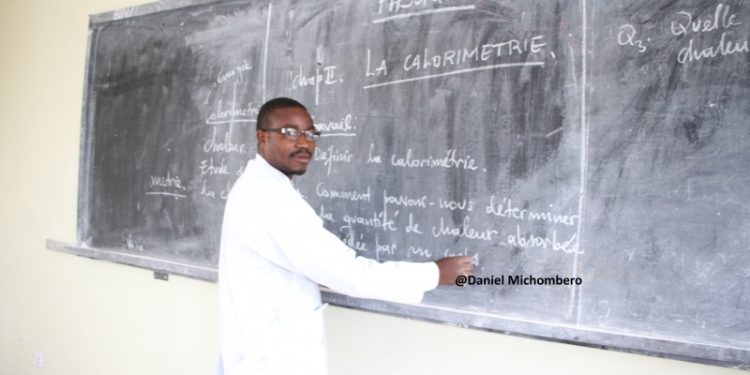 Sud-Kivu : Le collectif des citoyens indignés s’oppose à toute forme de prise en charge des enseignants par les parents