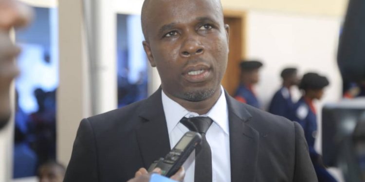 Sud-kivu-Covid-19 : le député Homer Bulakali plaide pour le renforcement des mesures sécuritaires et sanitaires aux frontières.