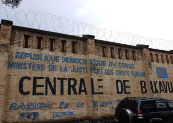 Covid-19 au Sud-Kivu : le gouvernement appelé à éviter les morts en cascade des prisonniers (Député Homer Bulakali).