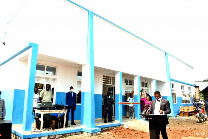 Nord-Kivu: Carly Nzanzu Kasivita inaugure un centre de santé Moderne à Nyiragongo Nord-Kivu: Carly Nzanzu Kasivita inaugure un centre de santé Moderne à Nyiragongo