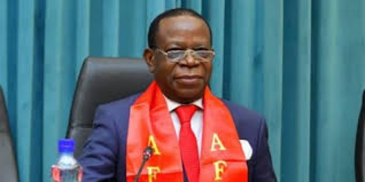 RDC-Sénat : Lélection de Modeste Bahati Lukwebo incarne nouveau décollage et un nouveau projet pour un meilleur développement de la RDC (Bruce NIPO).