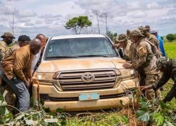 RDC : Laborieux voyage de Félix Tshisekedi par route en province de Lomami