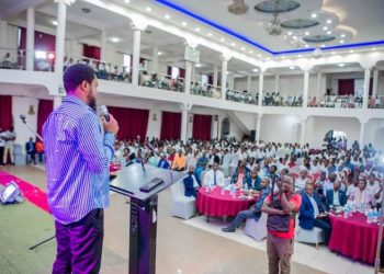Concours littéraire de poésie pour la paix à Goma : La fondation Josué Mufula prime 120 lauréats et octroie des bourses d’études à 20 élèves