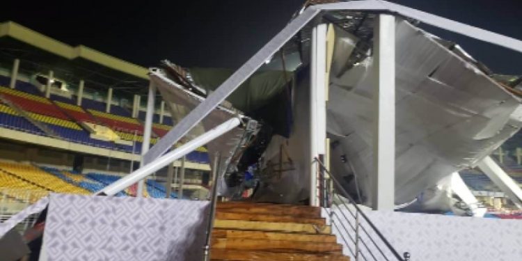 RDC : Le podium de la visite papale monté au Stade des Martyrs sest écroulé