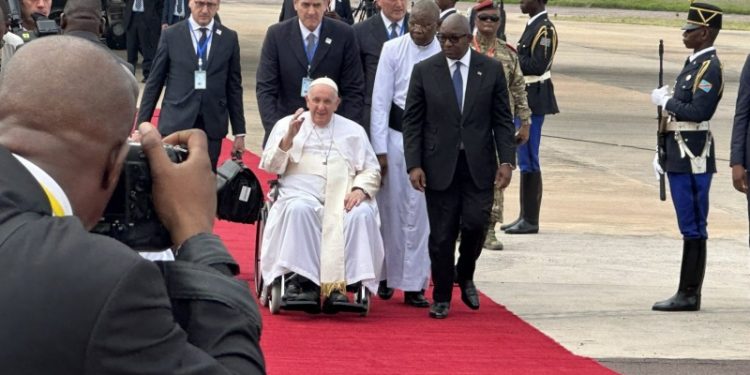 Retirez vos mains de lAfrique, respectez la RDCongo  : Un Appel fort du pape François à Kinshasa