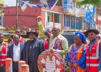 Sud-Kivu : le candidat Gouverneur, Didier KAMERHE, sur les pas de Monseigneur Christophe Muzihirwa.
