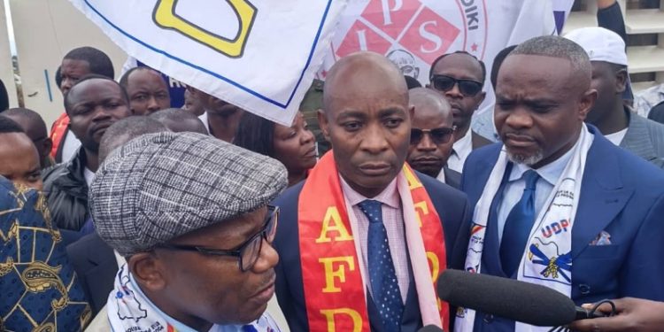 Élections du Gouverneur : “Nous sommes venus à Bukavu pour présenter le ticket de l’union sacrée” Deo Bizibu.