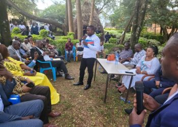 Bukavu : Le député Jackson Kalimba plaide pour le retrait des licences d’exploitation des usines de production des boissons fortement alcoolisées