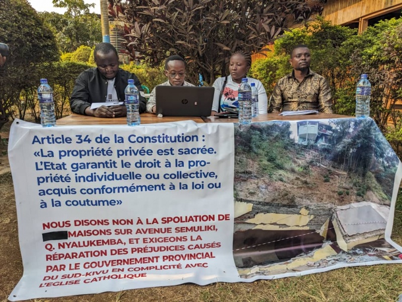 Sud-Kivu : L’ancien Vice-gouverneur, Marc Malago, cité dans la spoliation des maisons sur avenue SEMULIKI à Bukavu (Jeunes pétitionnaires RDC) Sud-Kivu : L’ancien Vice-gouverneur, Marc Malago, cité dans la spoliation des maisons sur avenue SEMULIKI à Bukavu (Jeunes pétitionnaires RDC)