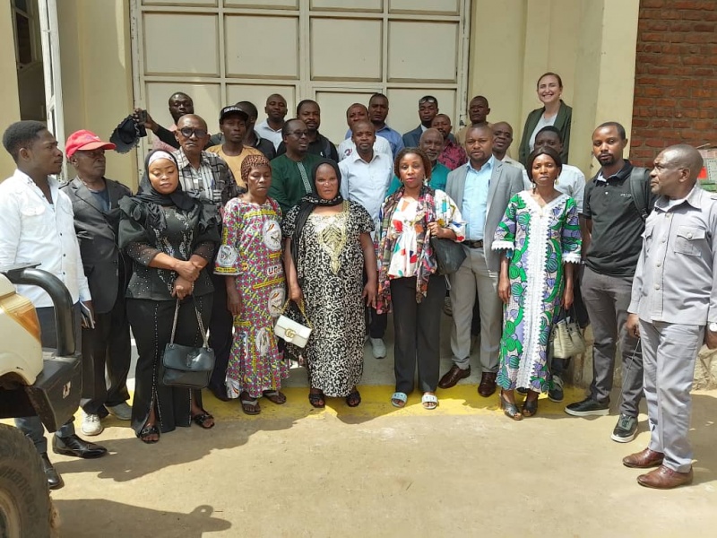 Bukavu : la Fondation Panzi sensibilise les leaders communautaires sur la masculinité positive comme approche de promotion des droits à la santé sexuelle et reproductive. Bukavu : la Fondation Panzi sensibilise les leaders communautaires sur la masculinité positive comme approche de promotion des droits à la santé sexuelle et reproductive.