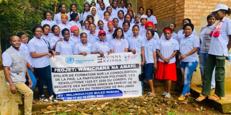 Walungu: lancement des formations en faveur des jeunes filles engagées dans la paix grâce au projet « Wasichana na Amani » de Kvinna Till Kvinna à travers La Prunelle RDC asbl.