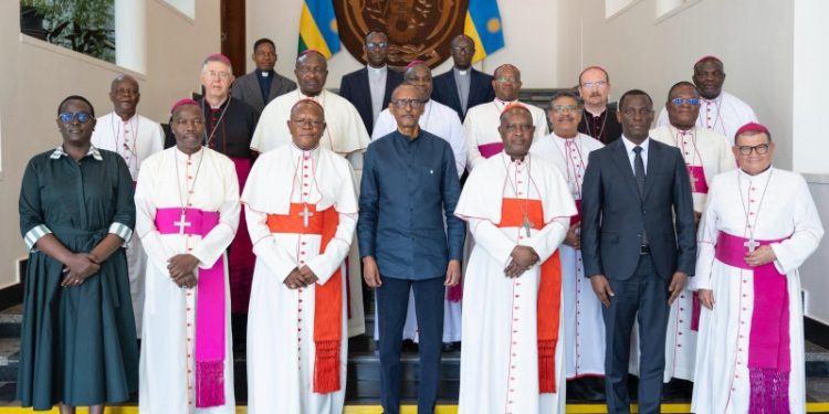 Fridolin Ambongo à Kigali : l’Église catholique africaine appelle à la réconciliation entre la RDC et le Rwanda Fridolin Ambongo à Kigali : l’Église catholique africaine appelle à la réconciliation entre la RDC et le Rwanda