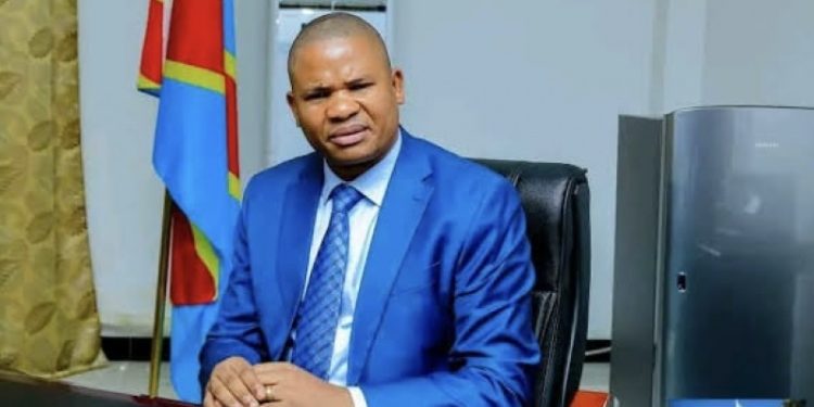 Gouverneur intérimaire critiqué : La suspension des paiements provinciaux inquiète le Haut-Katanga Gouverneur intérimaire critiqué : La suspension des paiements provinciaux inquiète le Haut-Katanga