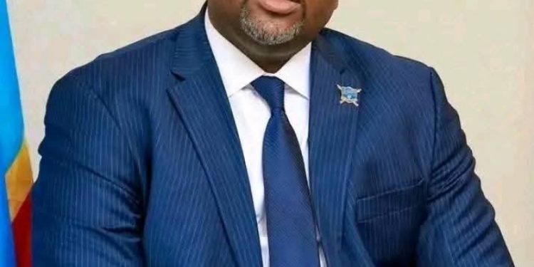 RDC : vidéos compromettantes  Amisi Makutano député de lUDPS et PCA de lOgefrem, expose sa légèreté au grand jour