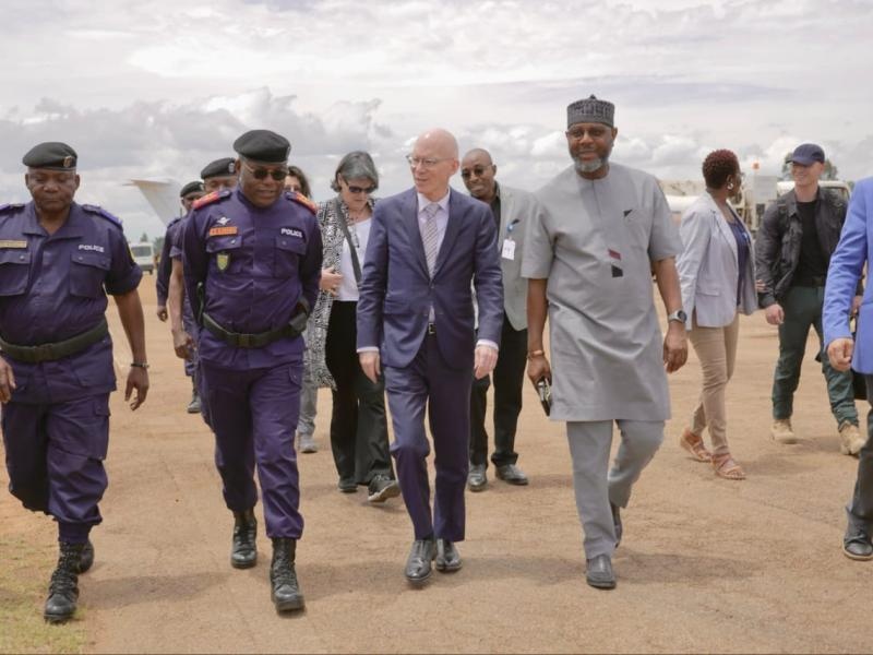 Est de la RDC : James Swan réaffirme lengagement de la MONUSCO pour la mise en uvre des résolutions 2773 et 2808 Est de la RDC : James Swan réaffirme lengagement de la MONUSCO pour la mise en uvre des résolutions 2773 et 2808