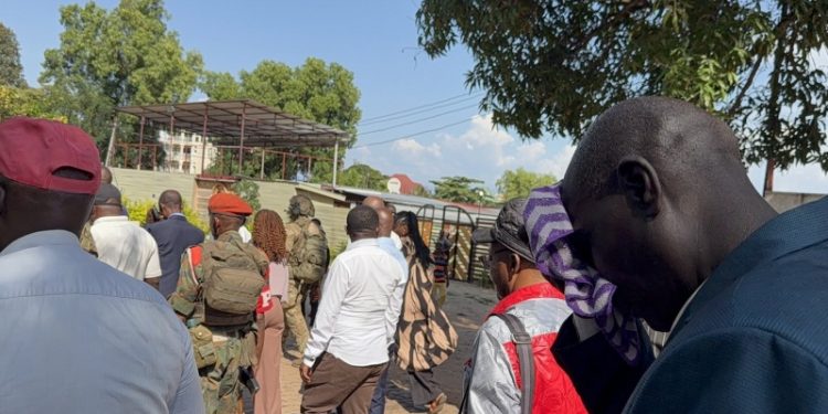 RDC : 21 députés provinciaux du Sud-Kivu exigent la démission du gouverneur Jean Jacques Purusi Sadiki RDC : 21 députés provinciaux du Sud-Kivu exigent la démission du gouverneur Jean Jacques Purusi Sadiki