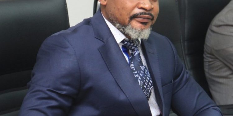 RDC : Didier Okitu salue le député Laddy Yangotikila et critique une motion parlementaire controversée RDC : Didier Okitu salue le député Laddy Yangotikila et critique une motion parlementaire controversée