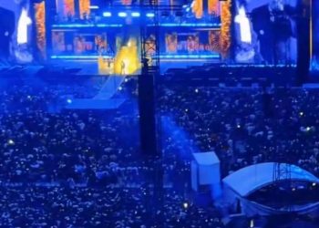 Fally Ipupa enflamme le Stade de France pour ses 20 ans de carrière